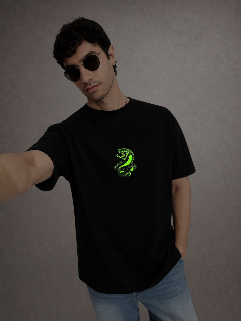 Zwuri Men | Vipers - Pitch Black Oversized T-Shirt