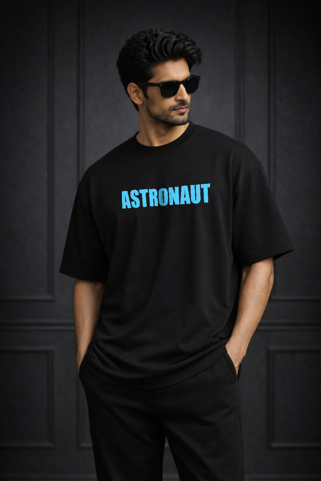 Zwuri Men | Astronaut - Pitch Black Oversized T-Shirt