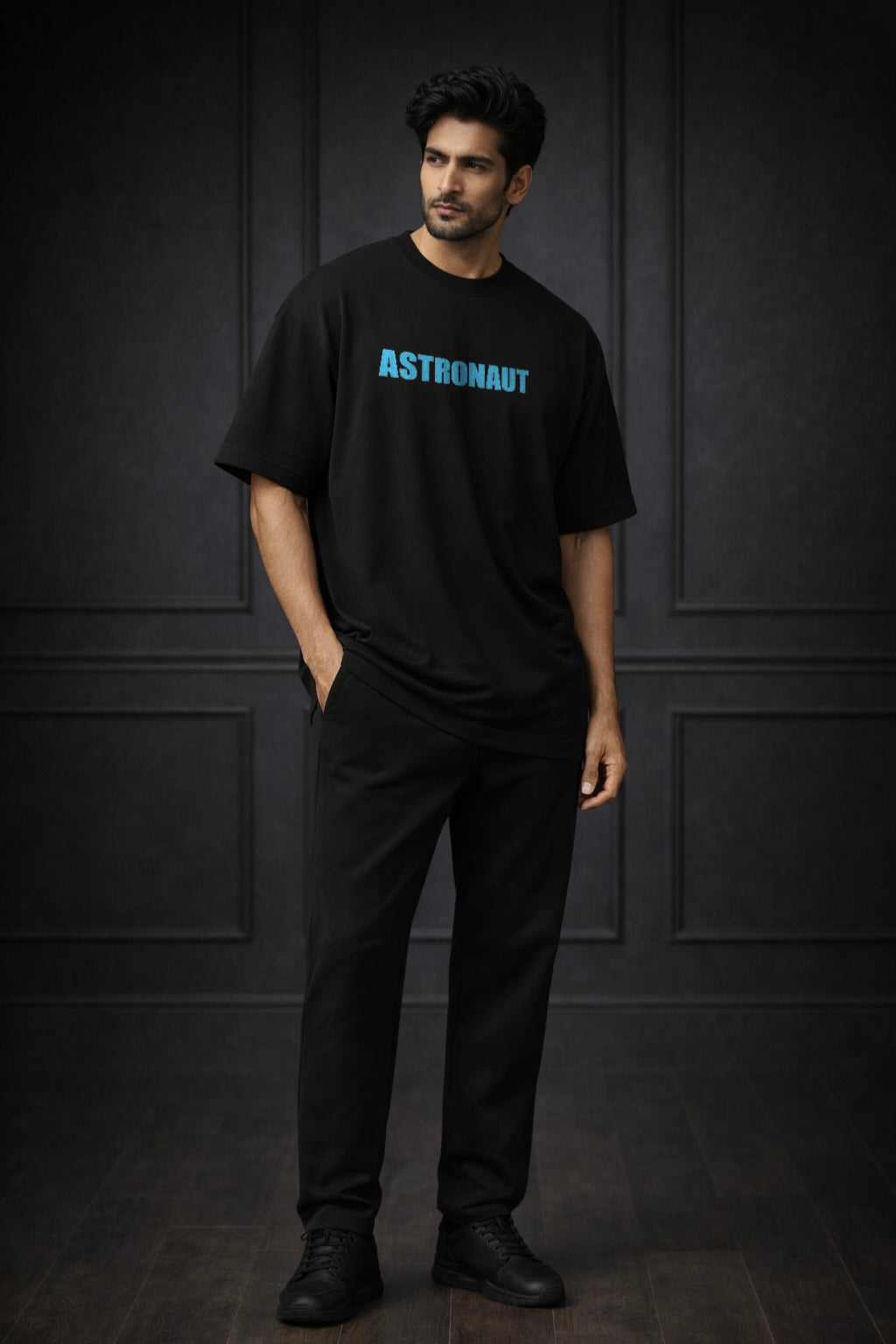 Zwuri Men | Astronaut - Pitch Black Oversized T-Shirt
