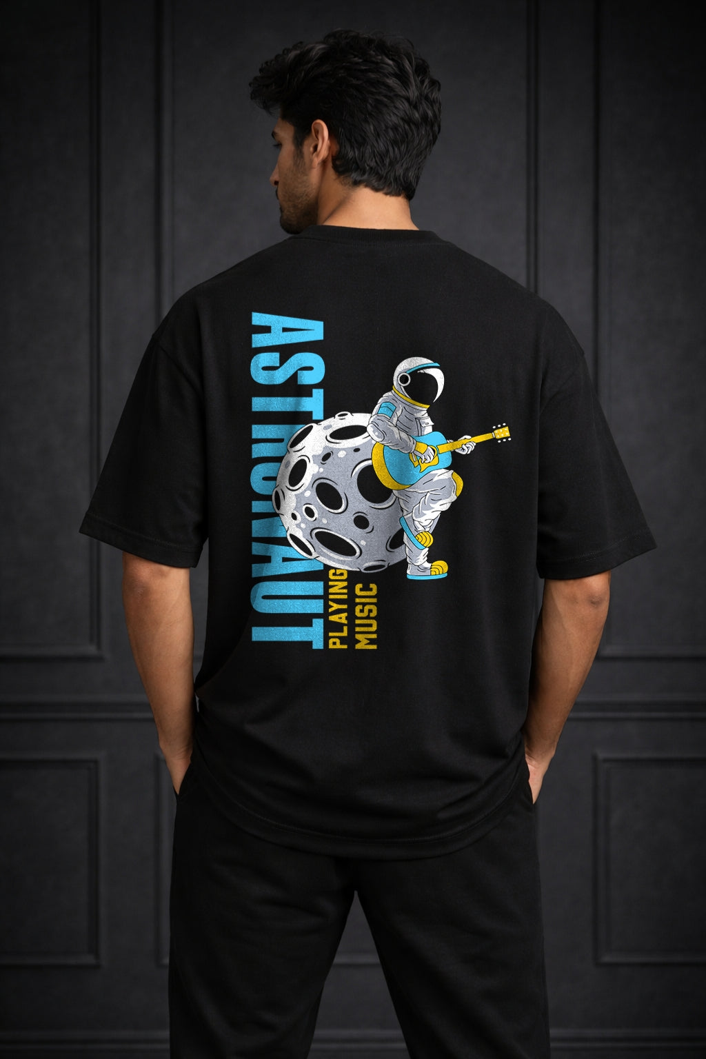 Zwuri Men | Astronaut - Pitch Black Oversized T-Shirt