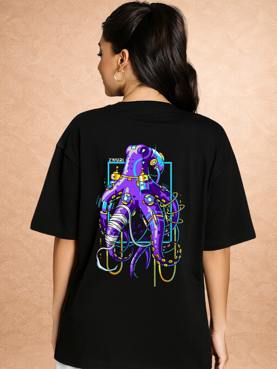 Zwuri Women | Octahand - Pitch Black Oversized T-Shirt