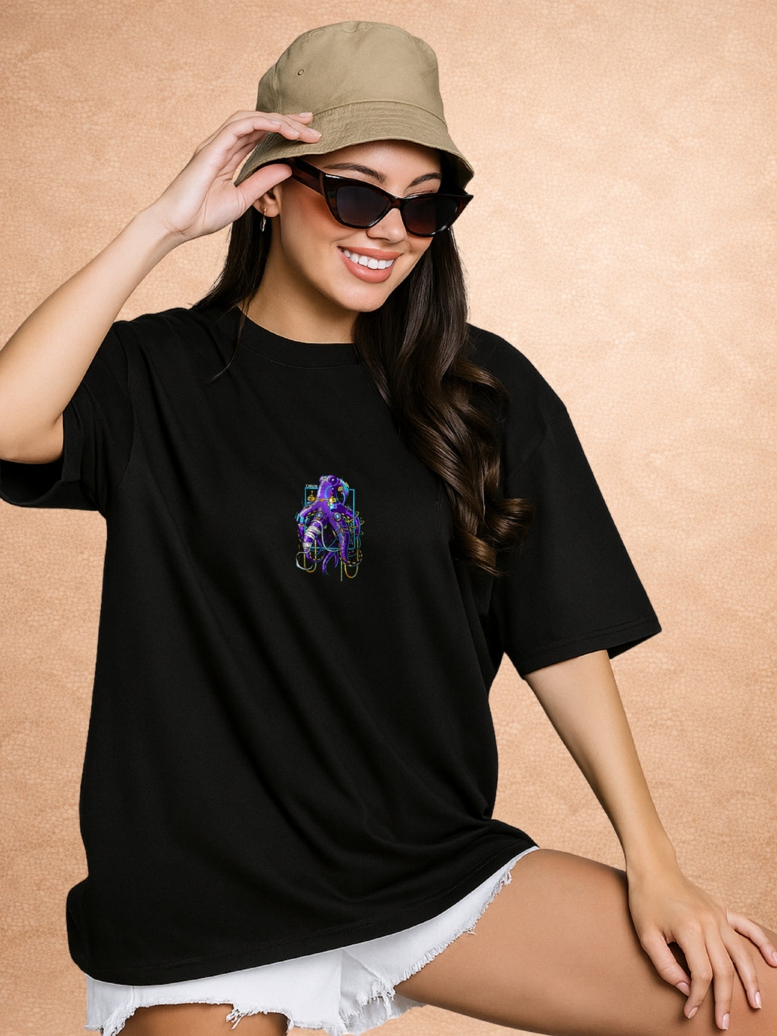 Zwuri Women | Octahand - Pitch Black Oversized T-Shirt